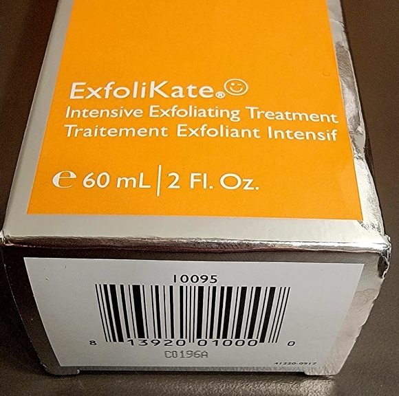 Kate Somerville ExfoliKate - Picture 2 of 4